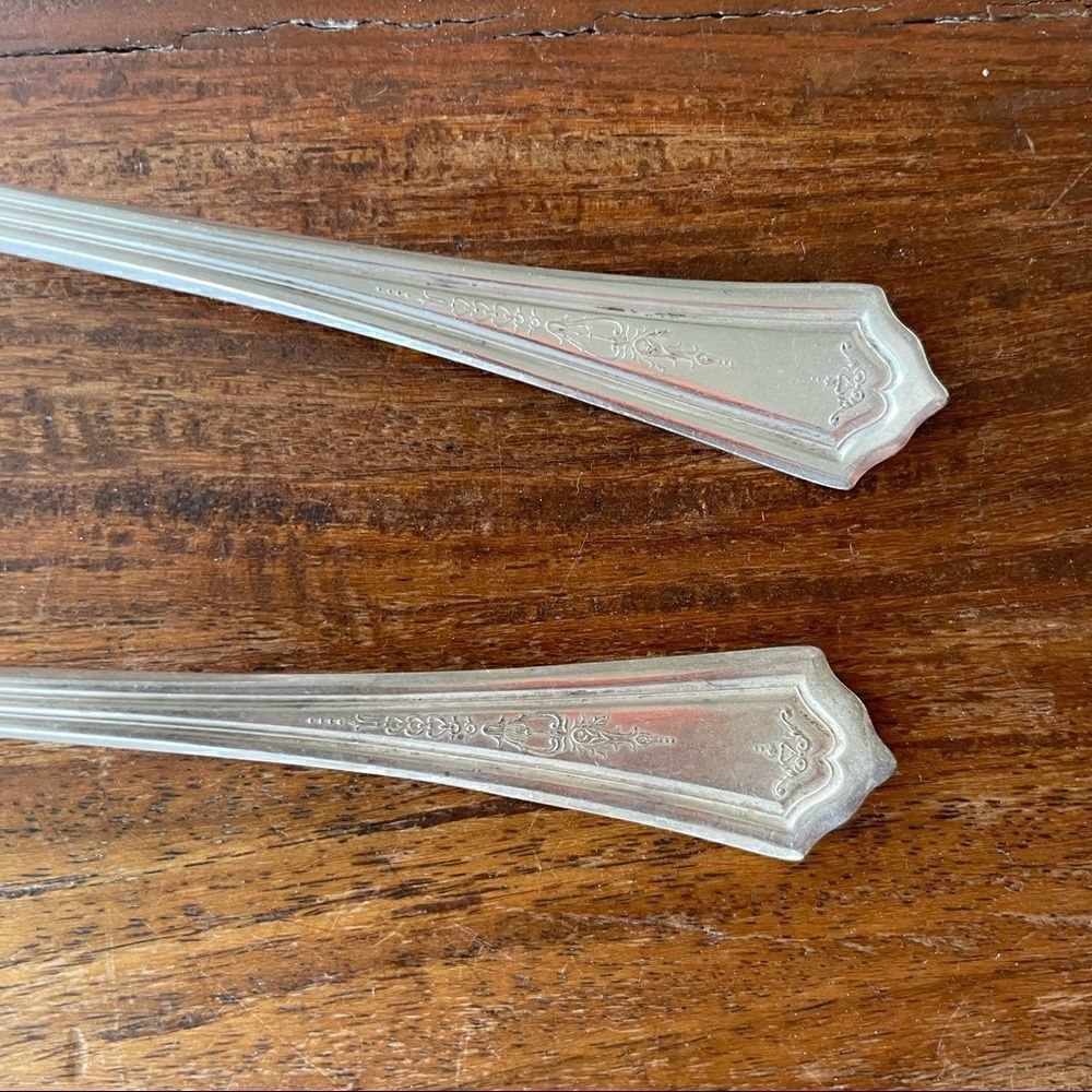 Set of 2 R & B A1 Dinner Silver Spoons, Manor Pattern - Picture 6 of 13